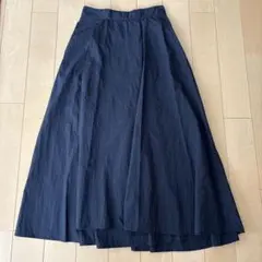ATON HAND DYE NYLON TUCK FLARED SKIRT 黒のサムネイル