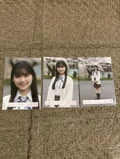 日向坂46 片山紗希 サイン入り生写真　5期生お披露目制服 日向坂46 片山紗希 五期生お披露目制服 - メルカリ