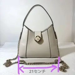 LYN クリーム色 小さめ　ショルダーバッグ 合成皮革