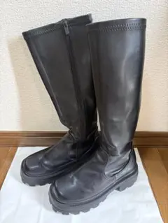ブラックスクエアトゥロングブーツ 厚底 内側ファスナー