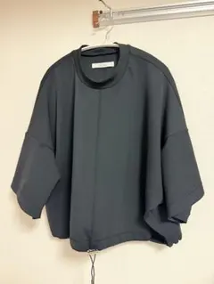 定価約35000円！toteme アシンメトリーカットソー - メルカリ