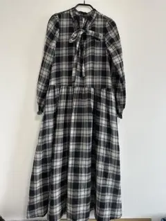 To b by agnes b チェックワンピース リボン　フレア　ギンガム