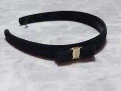 値下げ　フェラガモ　カチューシャ　ヴァラリボン　黒