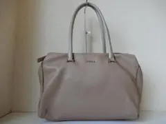 イタリア製☆本革☆フルラ☆B5収納☆5ポケット☆肩掛けOK☆ハンドバッグ