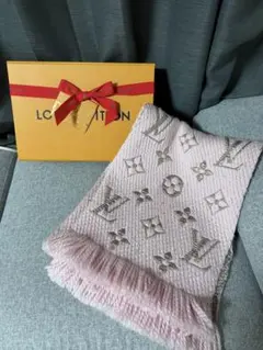 LOUIS VUITTON マフラー ピンク