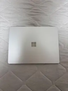 Microsoft Surface Laptop Goのサムネイル