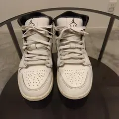 Air Jordan ホワイト/ブラック ハイカットスニーカー