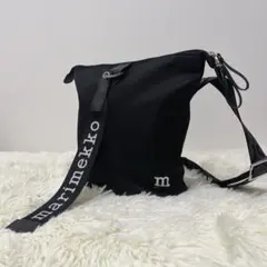 く*こ様 33×33新品マリメッコPLAY TOTEナイロントートバッグロゴテー