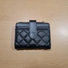 キルティング 黒 二つ折り財布