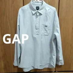 プルオーバーシャツ