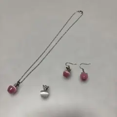リンゴ型　ペンダント　ピアス　2点セット