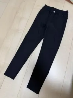 キッズ 黒 130 GU レギンスパンツ