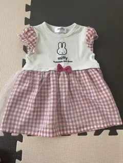 ピンク ワンピース