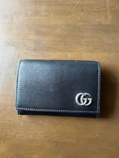 GUCCI ブラックレザー キーケース GGロゴ