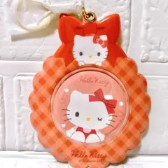 新品　サンリオキャラクターズ　缶バッジ＆ホルダーセット　ハローキティ