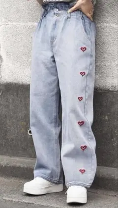 【loc様専用】TIP TIPハート刺繍ワイドレッグデニムパンツのサムネイル