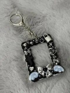 トレカキーホルダーデコ 硬質ケース 韓国　トレカケース　Y2K 地雷