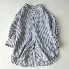 スピックアンドスパン　ストライプ柄　バンドカラーブラウス　五分袖　パールボタン