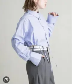 薄い青　ドローストリング付き長袖シャツ