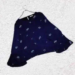 【GLACIER】　刺繍ブラウス　（Ｌ）　花柄　ネイビー　フレアスリーブ　薄手のサムネイル