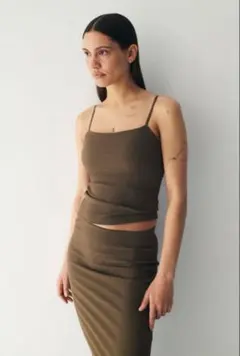 H&M新作COOLING FOUR-WAY STRETCH スリムフィットキャミのサムネイル