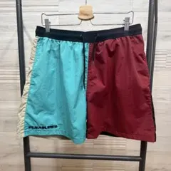 PLEASURES ハーフパンツ　ショートパンツ【size L】のサムネイル