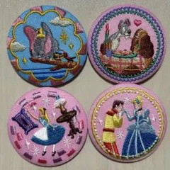 Disney ディズニー キャラクター 刺繍缶バッジ 第一弾 4個セット 新品
