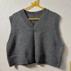ニットベスト