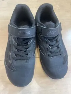 ASICS ブラック キッズスニーカー 20.5cm