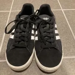 adidas ブラック スニーカー