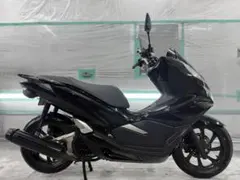 ホンダ　PCX125 JF81 実働　自賠責　シート張り替え済　タイヤ前後新品のサムネイル