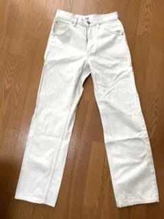 【ユニクロ・UNIQLO】レギュラーフィットストレートハイライズジーンズ