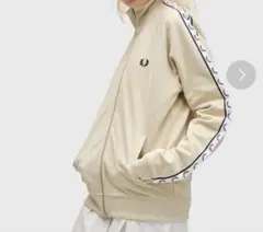 FRED PERRY ジップアップブルゾン　オートミールのサムネイル