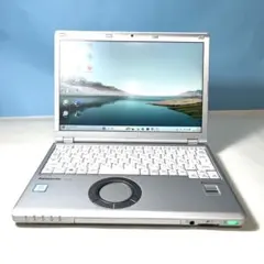 超軽量コンパクト持ち運び楽々！すぐ使えるSSD搭載快速！カメラ付きノートパソコン