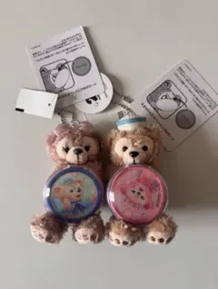 ダッフィとシェリーメイ 20周年 ぬいぐるみチャーム ワッペン付