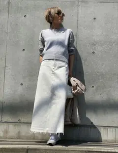 菊池京子　ホワイトデニムスカート