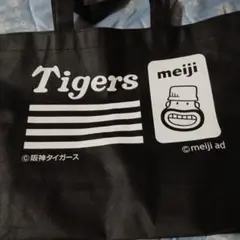 新品！阪神タイガース meiji コラボ トートバッグのサムネイル