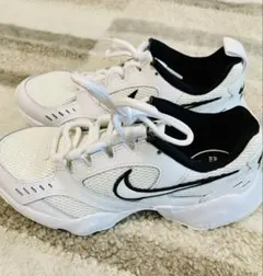 Nike Air ホワイト スニーカー