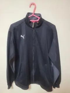 Puma 黒 ジップアップジャケット