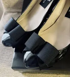 美品 ランバン LANVIN エナメル ハイヒール リボン付き 日本製22cmのサムネイル
