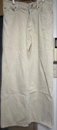 UNIQLO JEANS ベージュ ワイドストレートデニム