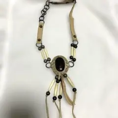 SHARE SPIRITの初期アンバーボーンネックレス - メルカリ
