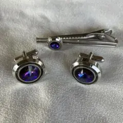 ハ*ー様 紫色ストーン カフスとネクタイピンセット