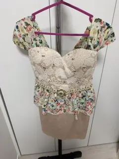 花柄ペプラムミニドレス