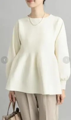 【美品】 DOORS　ペプラムニット 　オフホワイト