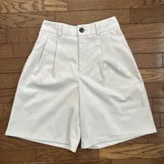 GU ジーユー　ショートパンツ　S ベージュ