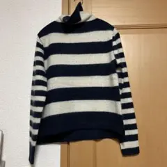 ブラック/ホワイト ストライプ タートルネックセーター