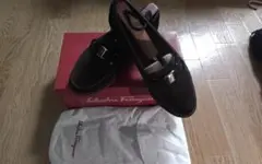 サルヴァトーレフェラガモ　スエードシューズ　メンズイタリア製8.5箱付き