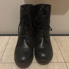 編み上げブーツ　黒 ヒール