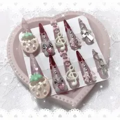 地雷系　量産型　平成女児　ゴテゴテ　姫ギャル　サブカル　ピンク　ねこネイルチップ